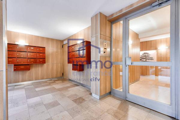 Appartement 4 pièces                                        - 69009 Lyon 9e  Arrondissement Réf : 21725