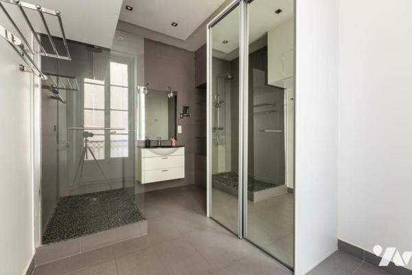 75007 - Invalides / Rue du Bourgogne - Appartement de 148 m² - 3 chambres 