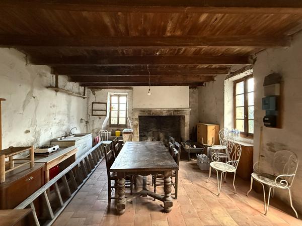 Maison en pierre à rénover , Saint sylvestre sur lot