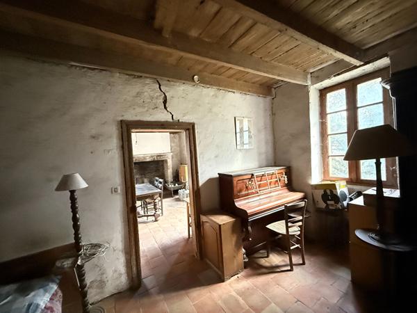 Maison en pierre à rénover , Saint sylvestre sur lot