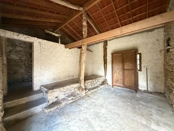 Maison en pierre à rénover , Saint sylvestre sur lot