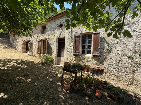 Maison en pierre à rénover , Saint sylvestre sur lot