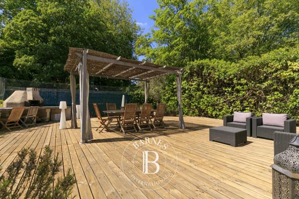 Bièvres, Maison 6 Chambres -  252 m² à vendre