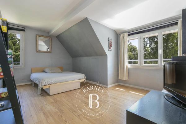 Bièvres, Maison 6 Chambres -  252 m² à vendre