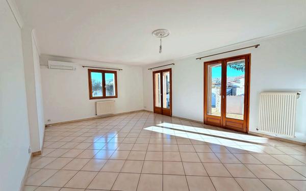 Maison à vendre    3 pièces •  Vergèze