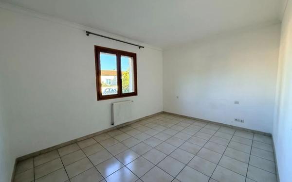 Maison à vendre    3 pièces •  Vergèze