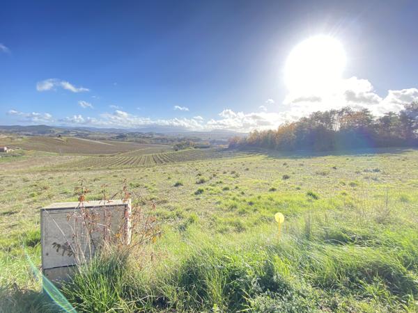 Terrain à bâtir à 5km de Limoux de 1051m², vue sur les Pyrénées, environnement nature