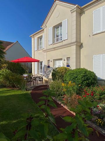 COUP DE COEUR CONTEMPORAINE 6 CHAMBRES