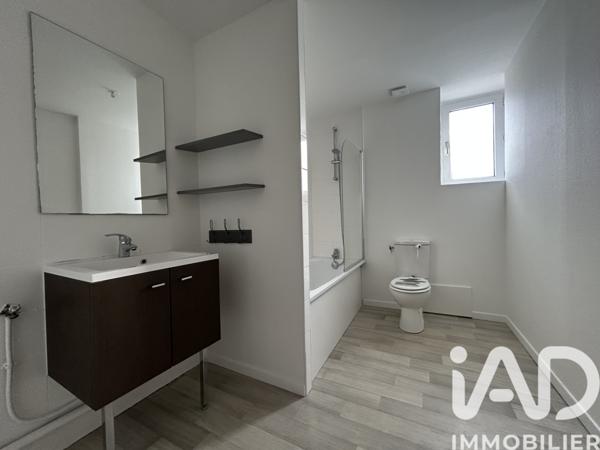 Location appartement 3 pièces 69 m² Hallennes-lez-Haubourdin