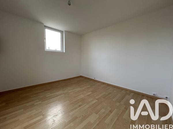 Location appartement 3 pièces 69 m² Hallennes-lez-Haubourdin