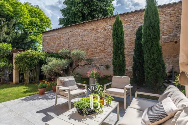 Collonges-au-Mont-d'Or, Maison 4 Chambres -  157 m² à vendre