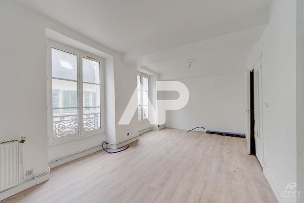 Appartement Rueil Malmaison 2 pièce(s) 53.58m2 €350 000 ** - Référence 17513