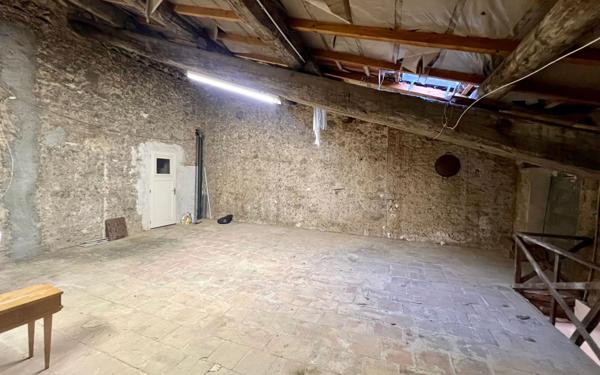 Maison à vendre    6 pièces •  Puisserguier