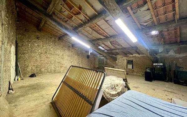 Maison à vendre    6 pièces •  Puisserguier