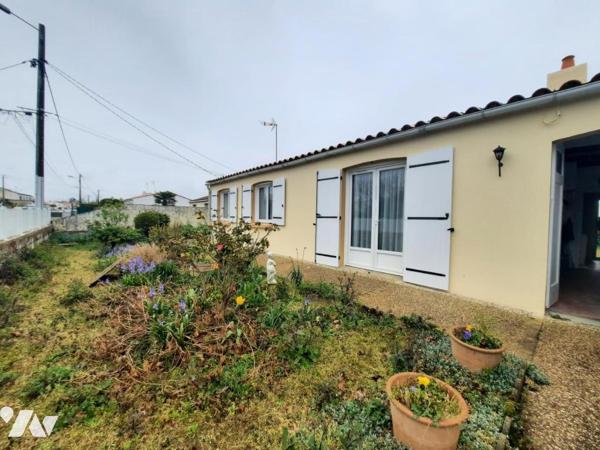 CHALLANS - Poche écoles et commerces