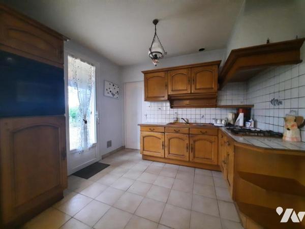 CHALLANS - Poche écoles et commerces