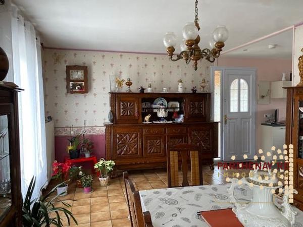 Maison de plain pied à PARTHENAY
