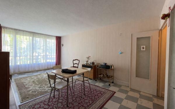 Appartement à vendre    3 pièces • 76,36 m2 Beauvais