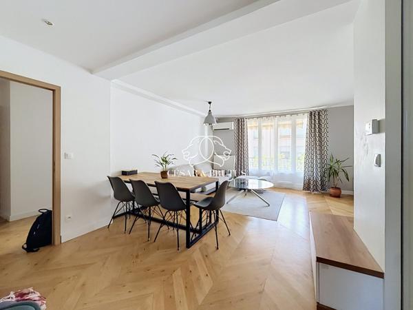 Appartement familial avec balcon et stationnement