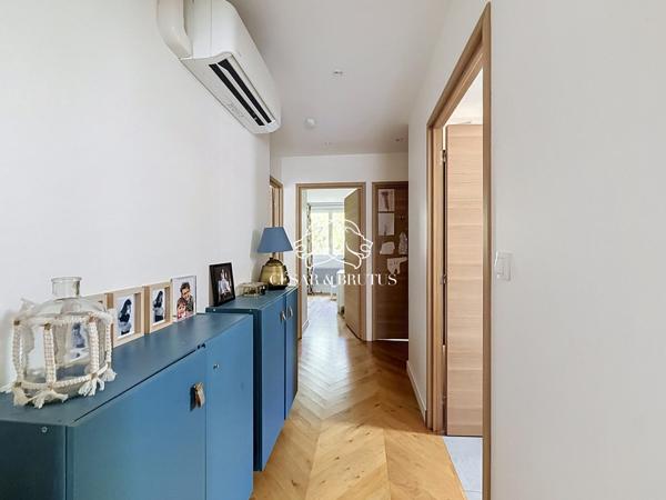Appartement familial avec balcon et stationnement