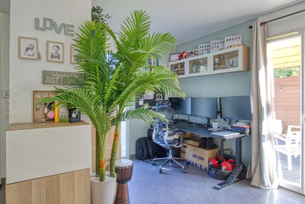 Magnifique pavillon familial de 2012 à 15 min à pieds de St Laurent