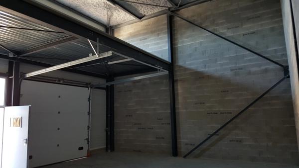 Local pro neuf à Montpellier Garosud – Idéal pour artisan, TPE ou stockage
