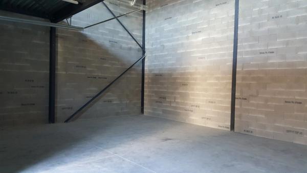 Local pro neuf à Montpellier Garosud – Idéal pour artisan, TPE ou stockage