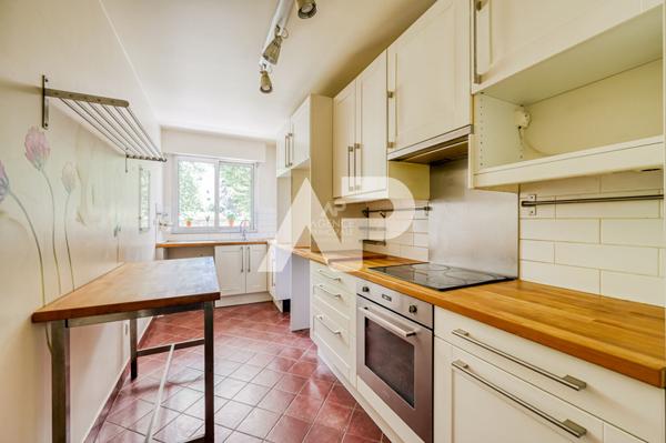 SÈVRES RIVE GAUCHE - APPARTEMENT FAMILIAL €583 000 ** - Référence 507-S