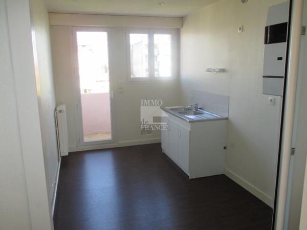 A LOUER   Centre Ville Appartement 3 pièces 64m2
