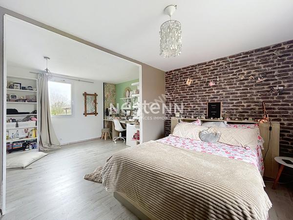 Maison individuelle avec jardin, piscine et dépendance sur 700m2 - 4 ch - 150m2 - Lauris