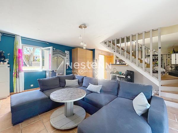 Maison individuelle avec jardin, piscine et dépendance sur 700m2 - 4 ch - 150m2 - Lauris