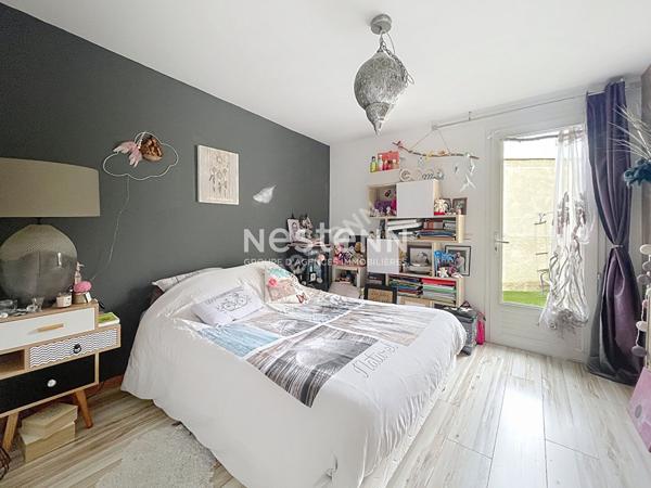 Maison individuelle avec jardin, piscine et dépendance sur 700m2 - 4 ch - 150m2 - Lauris