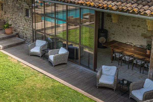 Élégante demeure bourgeoise au cœur de la Venise Provençale