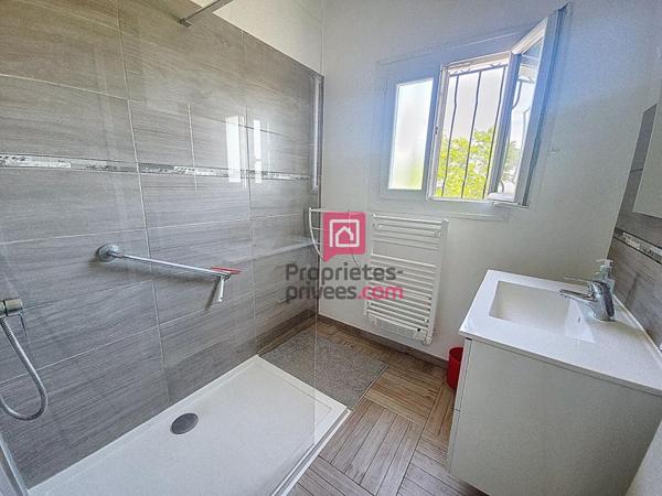 Villa Roquebrune-Sur-Argens  208 m2- Plusieurs habitations possibles ou grande maison familiale!