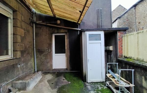 Vente Maison de ville ref.7215 local commercial Villaines-la-juhel   