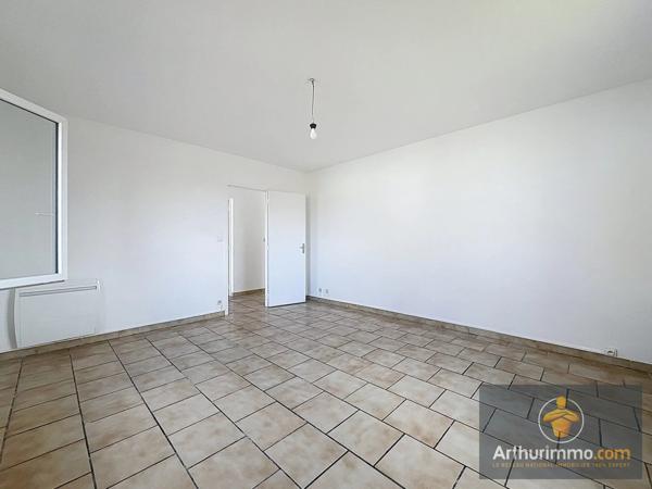Location                                                      Maison de village
                        
                     3 pièces                      71 m2                     à Le Buisson-de-Cadouin