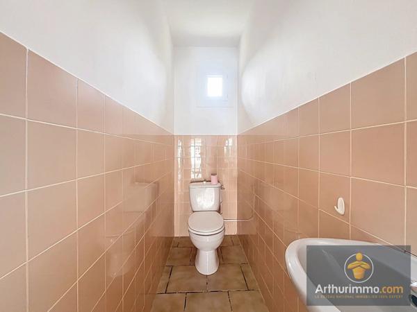 Location                                                      Maison de village
                        
                     3 pièces                      71 m2                     à Le Buisson-de-Cadouin