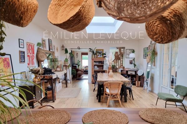 WATTRELOS – Maison familiale rénovée avec jardin, garage et confort moderne – Quartier recherché !