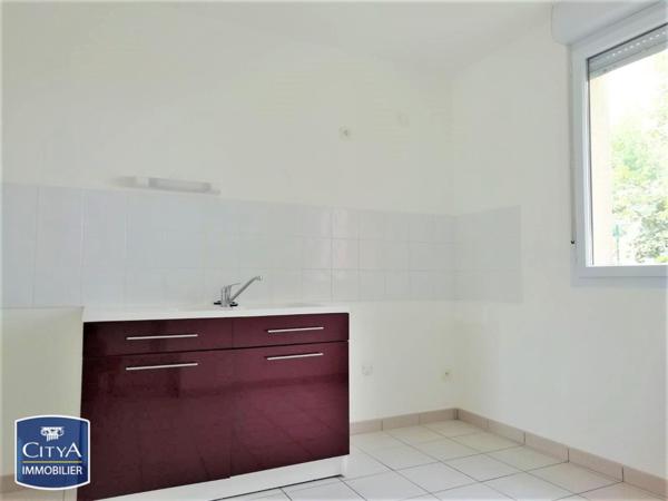 Maison à louer 4 pièces 81.78m² Preignan (32810)