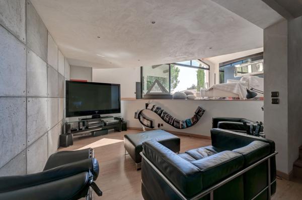 Vente Maison de luxe Villeneuve-lès-Avignon 6 Pièces 180 m²