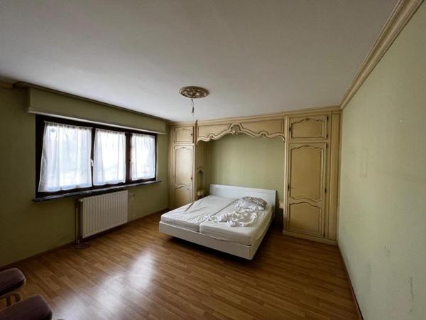 Locaux 628m² pour artisans, libéraux, associations