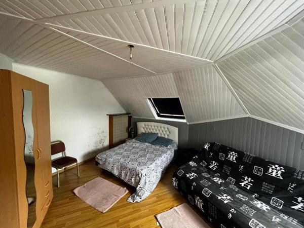 Locaux 628m² pour artisans, libéraux, associations