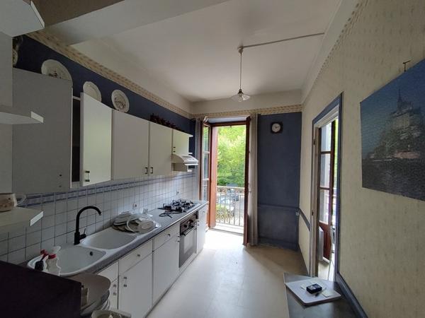 Immeuble à vendre |  Castelnau-Durban |  330 m²