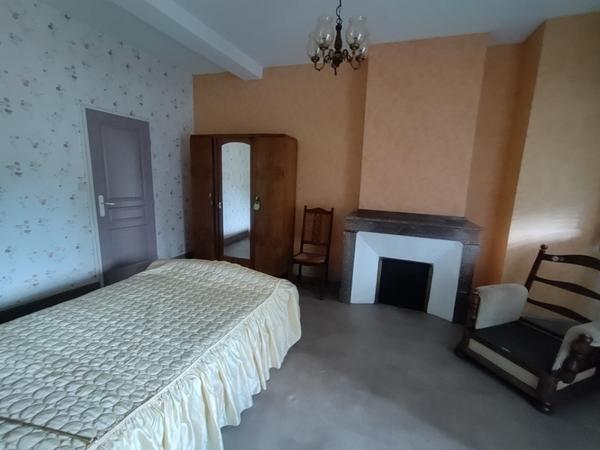 Immeuble à vendre |  Castelnau-Durban |  330 m²