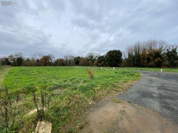 Terrain à Batir à vendre à Plouha dans les Côtes-d'Armor (22580), ref : TEBA-236