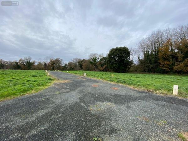 Terrain à Batir à vendre à Plouha dans les Côtes-d'Armor (22580), ref : TEBA-236