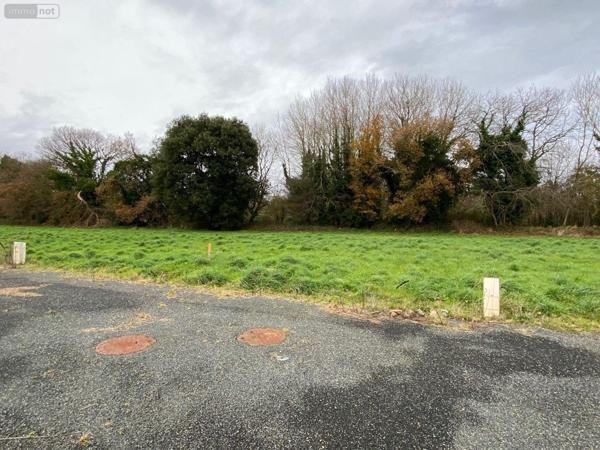 Terrain à Batir à vendre à Plouha dans les Côtes-d'Armor (22580), ref : TEBA-236