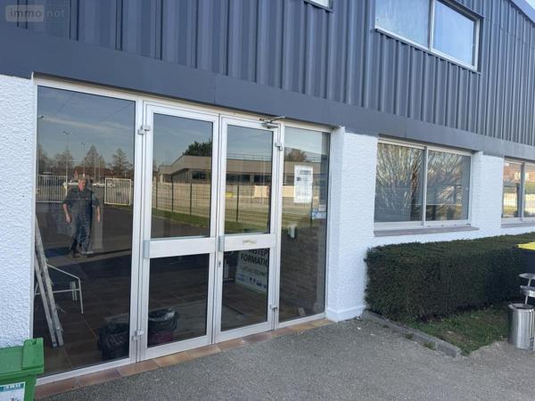 Fonds et/ou murs commerciaux à louer à Cambrai dans le Nord (59400), ref : 59084-L1483