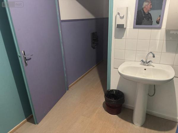 Fonds et/ou murs commerciaux à louer à Cambrai dans le Nord (59400), ref : 59084-L1483