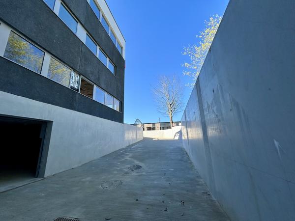 Bureaux à vendre à MONT SAINT AIGNAN 76130